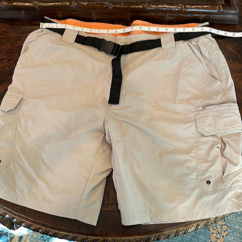 Field and stream cargo pants. XXL